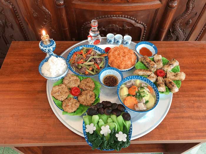 Vì sao cần làm mâm cúng ngày mồng 1 Vì sao cần làm mâm cúng ngày mồng 1
